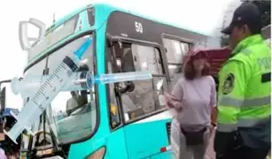 “Loca de la jeringa” ataca de nuevo: capturan a mujer que amenazó a pasajeros de bus con aguja