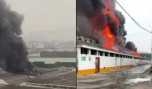 Incendio en El Agustino: reportan siniestro de grandes proporciones en fábrica