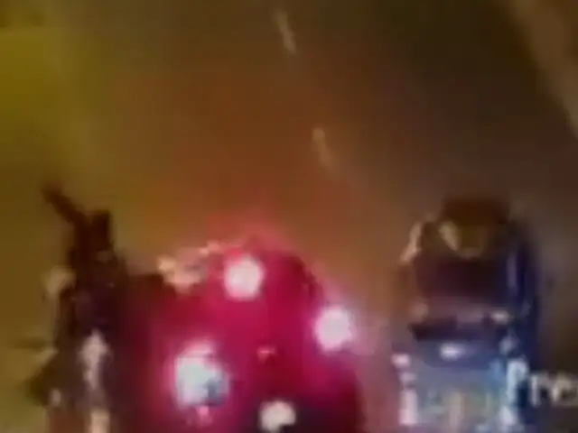 Barranca: dos menores graves deja aparatoso choque entre moto y camioneta