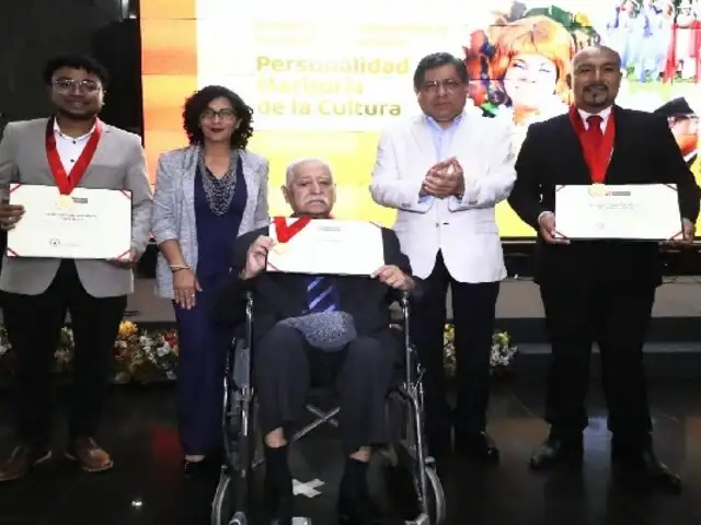 Mincul otorgó distinción póstuma de Personalidad Meritoria de la Cultura a la recordada “Lucha Reyes”