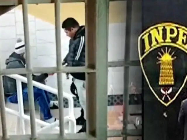 ¡Exclusivo! Cárcel de las coimas: escandalosas imágenes de agentes del INPE cobrando sobornos