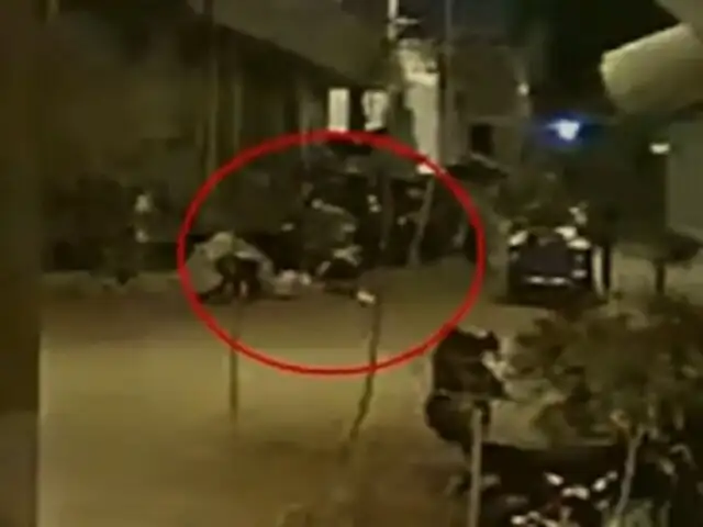Violento robo en Chorrillos: tres sujetos en una mototaxi asaltan a mujer