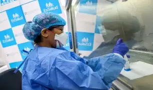 Hospital Angamos de EsSalud implementa prueba biomolecular para detectar virus que causa cáncer de cuello uterino