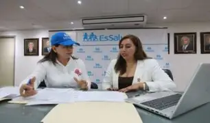 Katherine Ampuero se suma al equipo de Rosa Gutiérrez en EsSalud, a pesar de que la calificara como “incapaz”