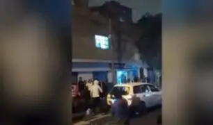 Cercado de Lima: denuncian que extranjeros rompen lunas de vehículos y cobran cupos