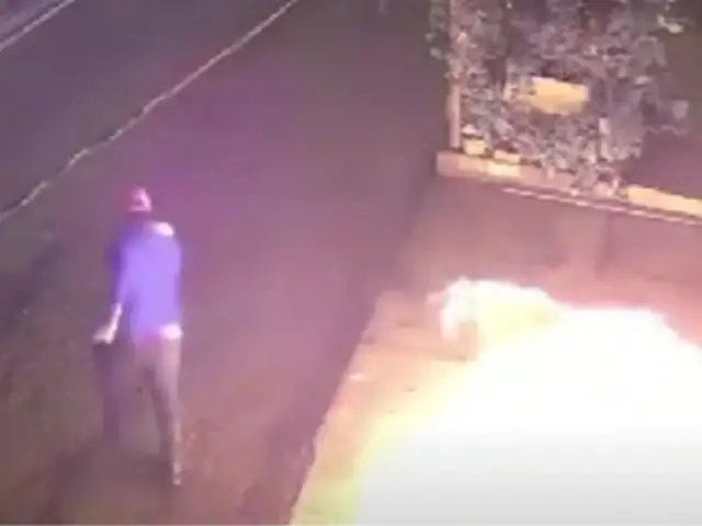 Extorsionadores queman puerta de casa en Comas: " No hace nada la Fiscalía"