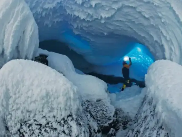 Científicos descubren un ‘mundo oculto’ bajo el hielo de la Antártida