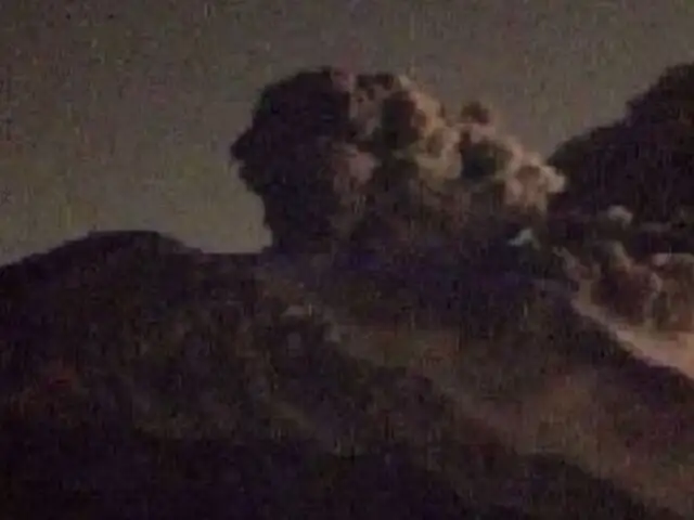Volcán Ubinas registró nueva explosión: cenizas y gases superaron los 2 km de altura