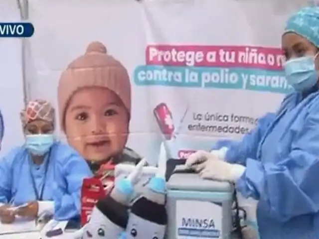 Amplían campaña contra la polio y el sarampión: realizan vacunación en la Esquina de la Televisión
