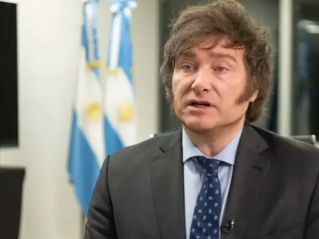 Javier Milei: el irreverente economista que llegó a la presidencia en Argentina