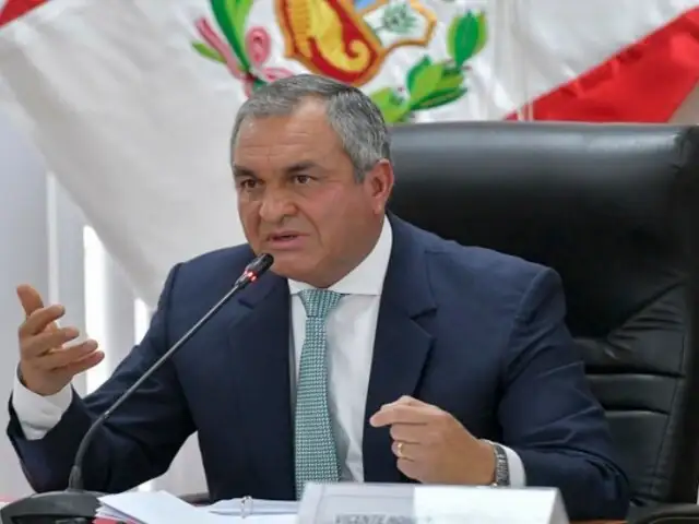 Perú Libre y Acción Popular presentan mociones para interpelar a ministro Vicente Romero