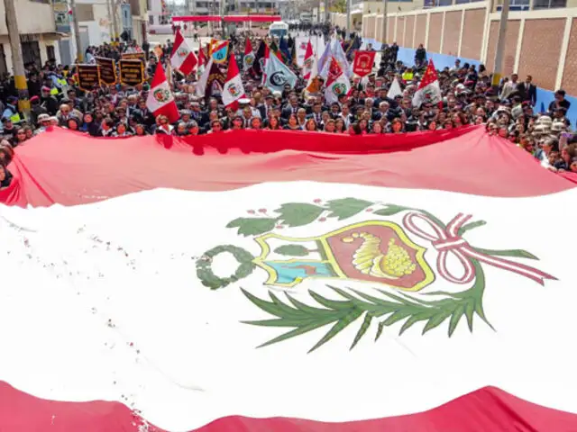 Tacna: mandataria Dina Boluarte y ministros participaron en Procesión de la Bandera Nacional