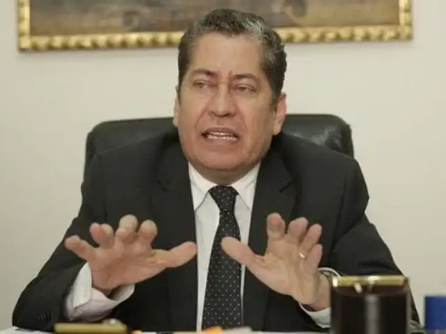Eloy Espinosa: ordenan descerraje en vivienda del exmagistrado del Tribunal Constitucional