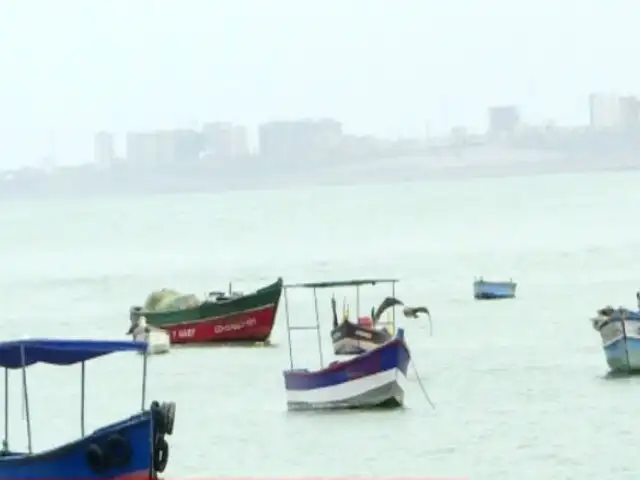 Chorrillos: pescadores no pueden trabajar desde hace varios días por oleajes anómalos