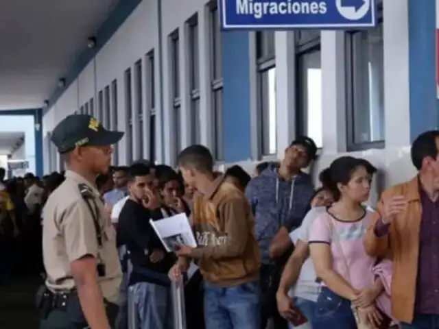 Ministro Romero: A partir del 10 de noviembre se expulsará a los extranjeros que no tengan documentos