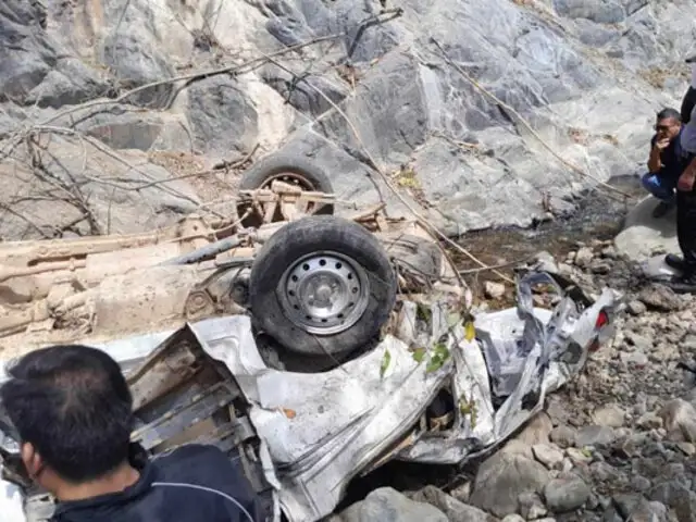 Tragedia en Cajamarca: cinco muertos deja despiste y caída de combi a un abismo de 200 metros