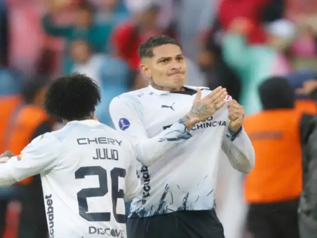Paolo Guerrero anota doblete en las semifinales de la Sudamericana entre LDU y Defensa y Justicia