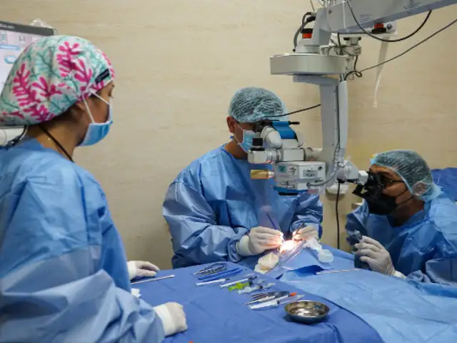 Servicio de Oftalmología del hospital Sabogal realizó más de 2,700 cirugías en solo ocho meses