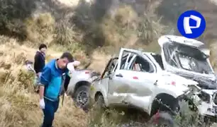 Huancavelica: camioneta se despista a un abismo y deja tres fallecidos