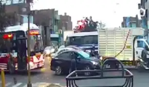 San Martín de Porres: "bujieros" asaltan a conductores aprovechando el tráfico