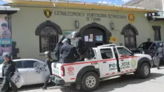 Tarma: hermanos golpean a policía para huir de intervención