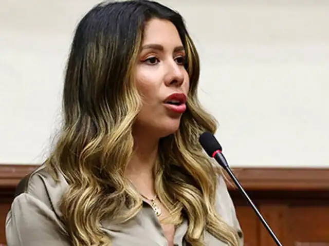 Rosselli Amuruz pide que se investigue a Darwin Espinoza y Kira Alcarraz: "El que nada debe nada teme"