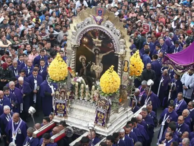 Señor de los Milagros: ¿por qué los fieles católicos visten hábito morado?