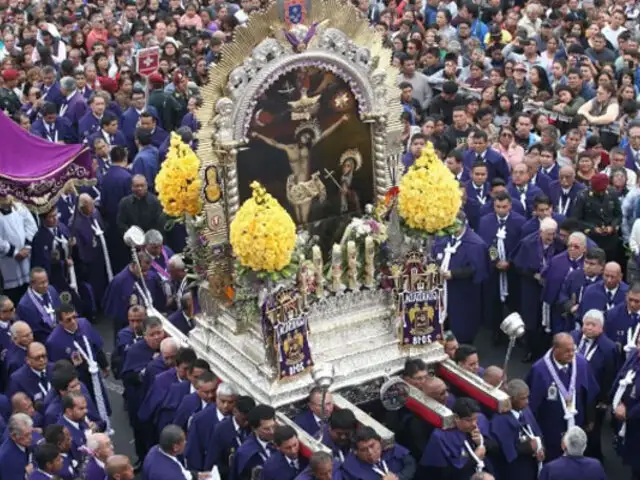Señor de los Milagros: Sagrada imagen recorre las calles de Lima en su cuarta procesión del año