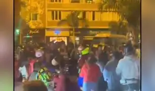 Miraflores: buscan a motociclistas extranjeros que agredieron a policía durante intervención