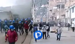 Cajamarca: vecinos impiden desalojo quemando llantas y armándose con palos