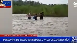 Junín: médicos arriesgan su vida al cruzar el rio para ayudar a una mujer a dar a luz