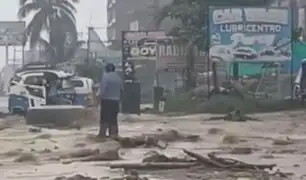 Chanchamayo: fuertes lluvias inundan calles y afectan a conductores