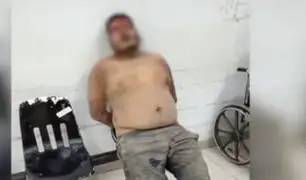 Carabayllo: atrapan a delincuente, lo golpean y queman su moto