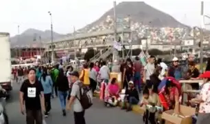 Caos y desorden en el centro de Lima: calles lucen invadidas por el comercio ambulatorio