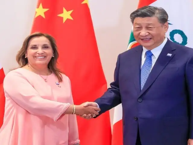 Presidenta Dina Boluarte se reunió con su homólogo Xi Jinping en segundo día del Foro APEC