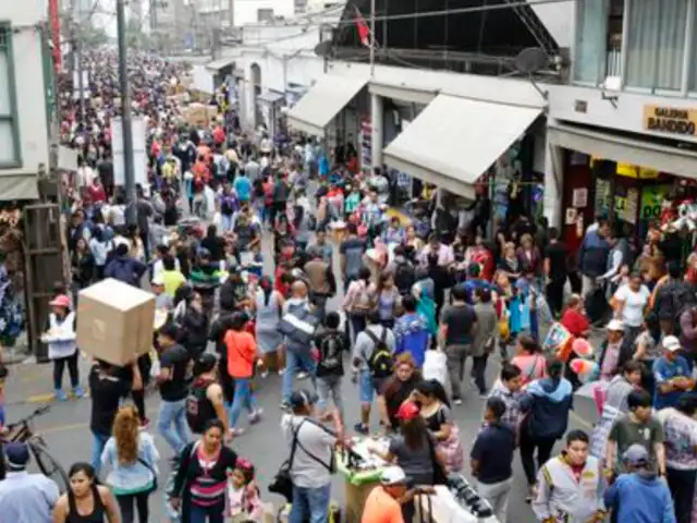 Bomberos realizan simulacro de incendio en el Mercado Central