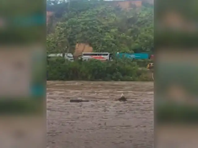 San Martín: decenas de camiones cargados con alimentos están varados por fallas en puente Pizana