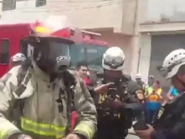 Incendio en Mesa Redonda: galería afectada no contaba con certificado de defensa civil vigente