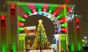 Surco: realizan encendido de árbol navideño en el Parque de la Amistad