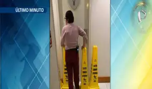 Aeropuerto Jorge Chávez: pasajeros denuncian cierre de baños por rotura de tubería