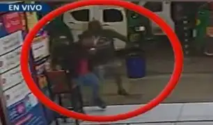 Violento ataque en VES: 'jalador' de tienda es apuñalado mientras trabajaba
