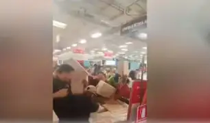 Feliz Navidad: ciudadanos se alocan por conseguir un panetón en supermercado