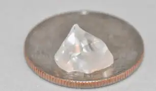 ¡Qué casualidad! Halla diamante de 4.87 quilates y pensaba que tenía un simple cristal