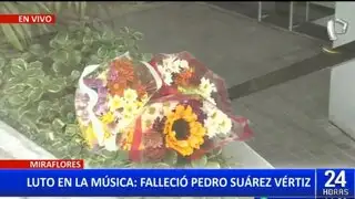 Fans de Pedro Suárez Vertiz llegan a su domicilio para rendirle homenaje