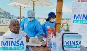 Covid-19: bañistas podrán acceder a vacuna bivalente y pruebas de descarte en la playa Agua Dulce