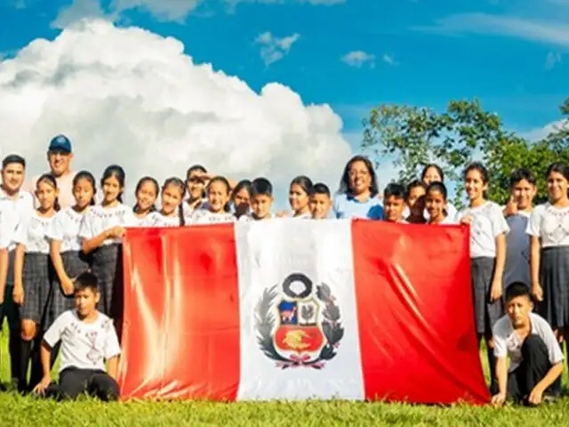 ¡Conmovedor! Escolares de Madre de Dios interpretan el Himno Nacional en lengua yine