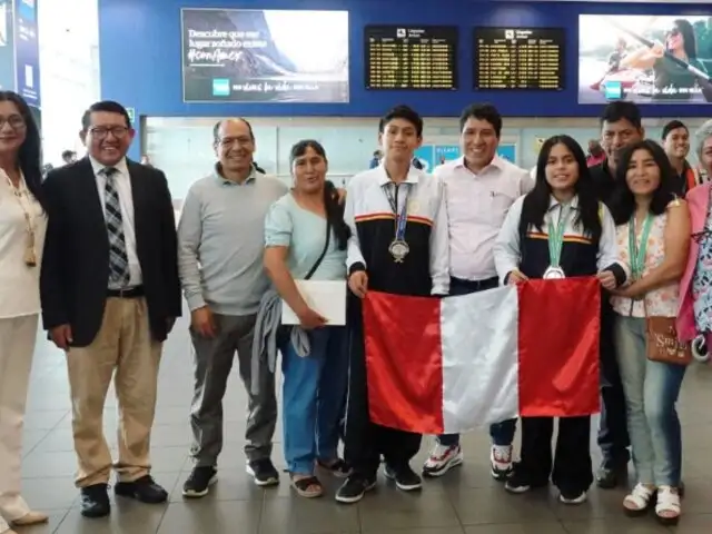 Estudiantes peruanos lograron medallas de oro y bronce en olimpiada estadounidense