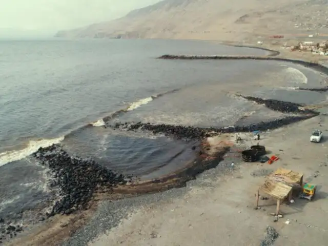 Ancón: pescadores denuncian que no han recibido apoyo económico tras derrame de petróleo en el mar
