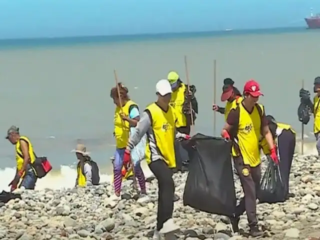 Callao: más de 180 sentenciados a trabajo comunitario limpiaron playa Márquez