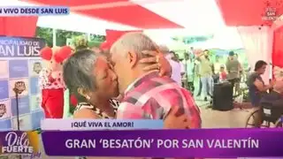 San Luis: parejas celebran 'Besatón' por el Día de San Valentín